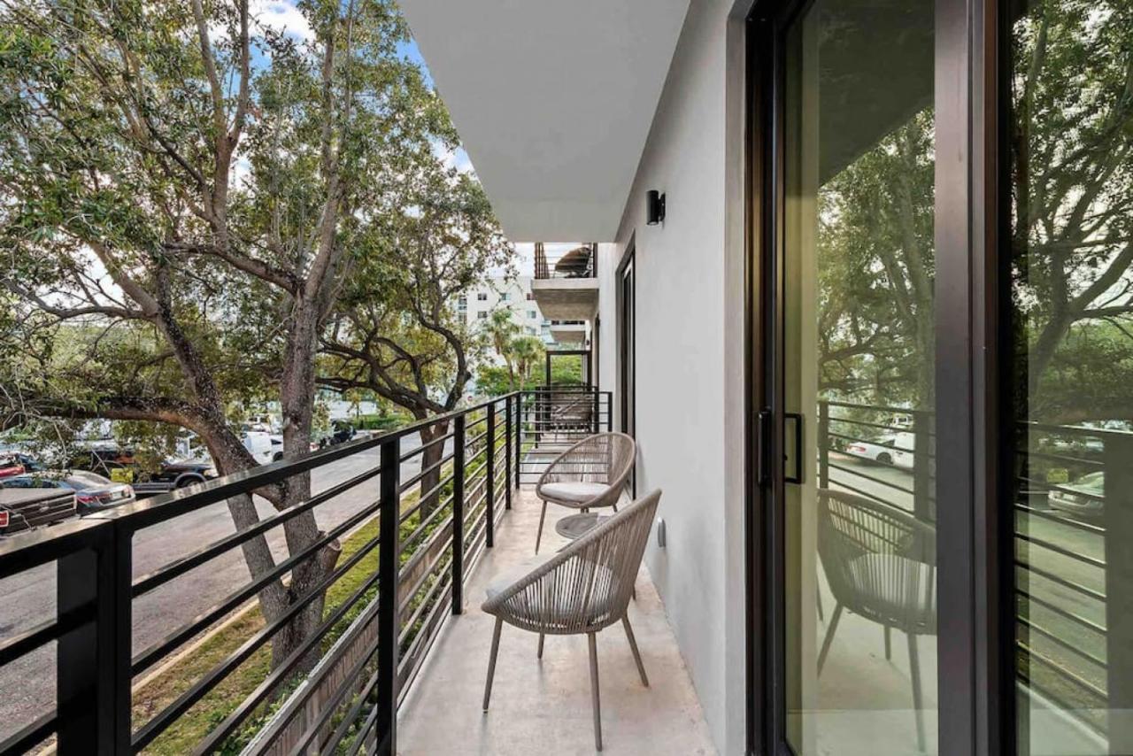 Pretty Rola 204 Upscale Spacious 1B1B Apt W King Bed At Downtown Ft Lauderdale فورت لودرديل المظهر الخارجي الصورة