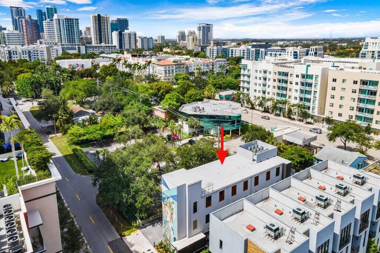 Pretty Rola 204 Upscale Spacious 1B1B Apt W King Bed At Downtown Ft Lauderdale فورت لودرديل المظهر الخارجي الصورة
